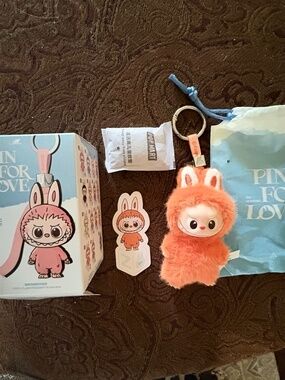 AUTHENTIC, BRAND NEW Labubu PIN FOR LOVE Series N-&, Letter "Z"